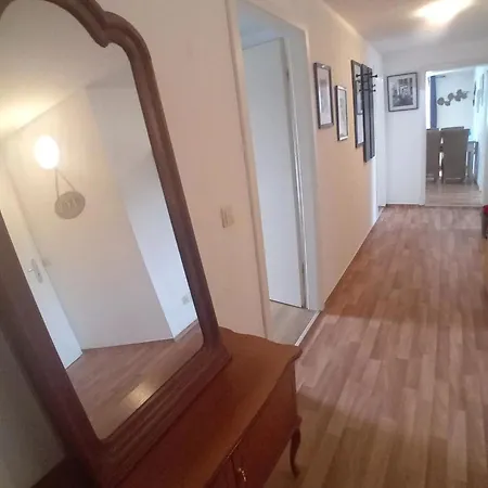 Stellas Monteurwohnungen Appartement Crimmitschau