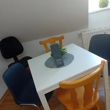 Appartement Stellas Monteurwohnungen Crimmitschau